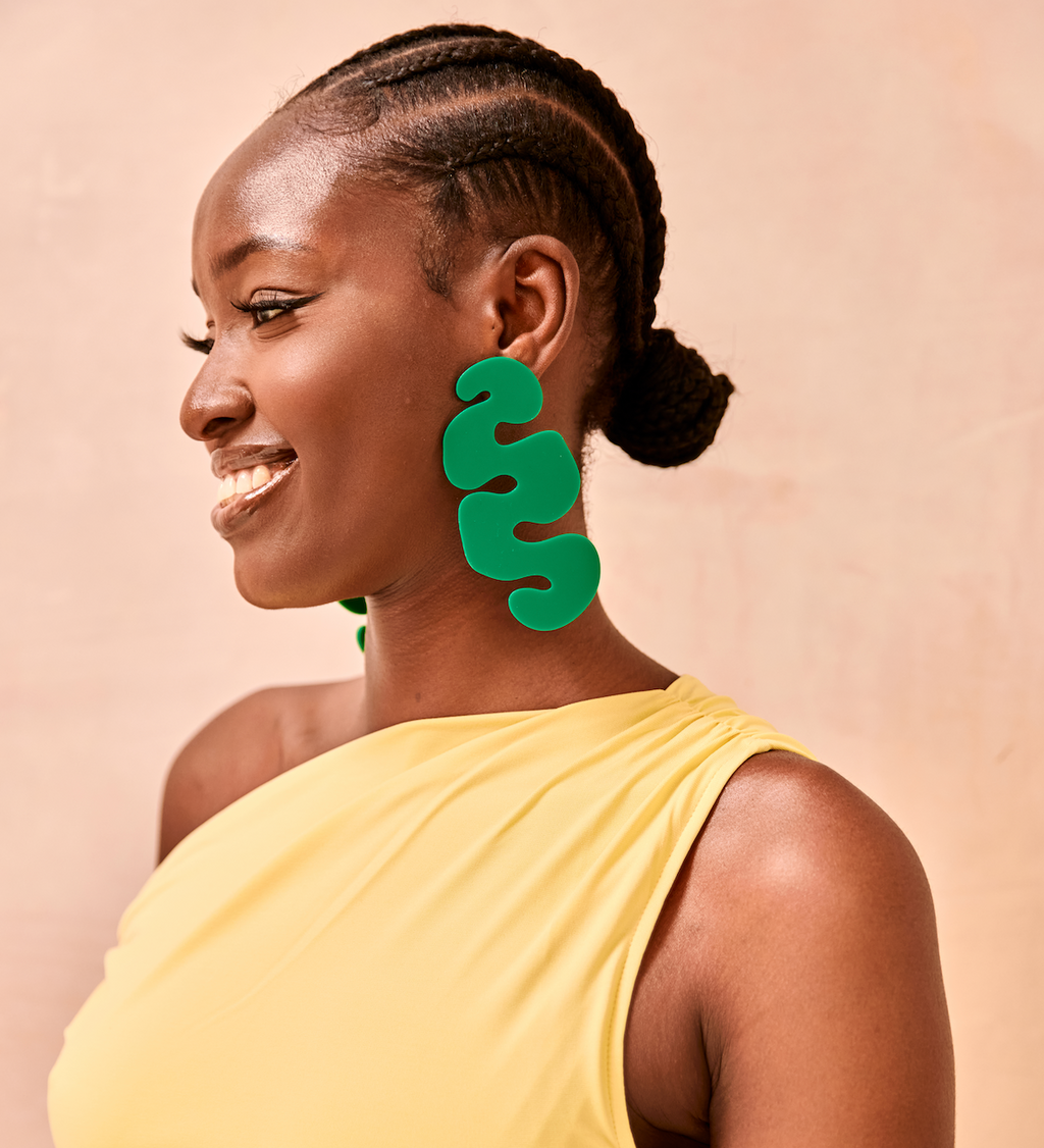 GREEN
